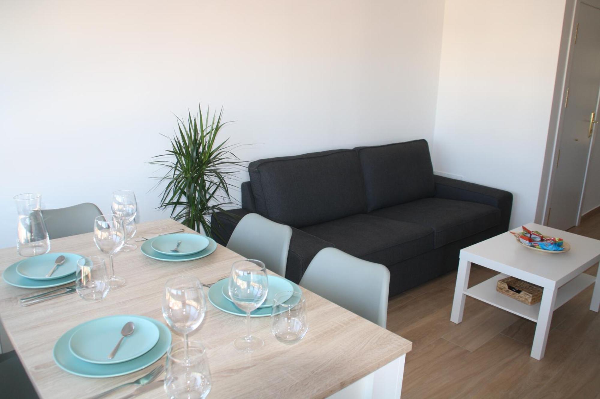 Meraki Apartment 3Bdr เบนัลมาเดนา ภายนอก รูปภาพ