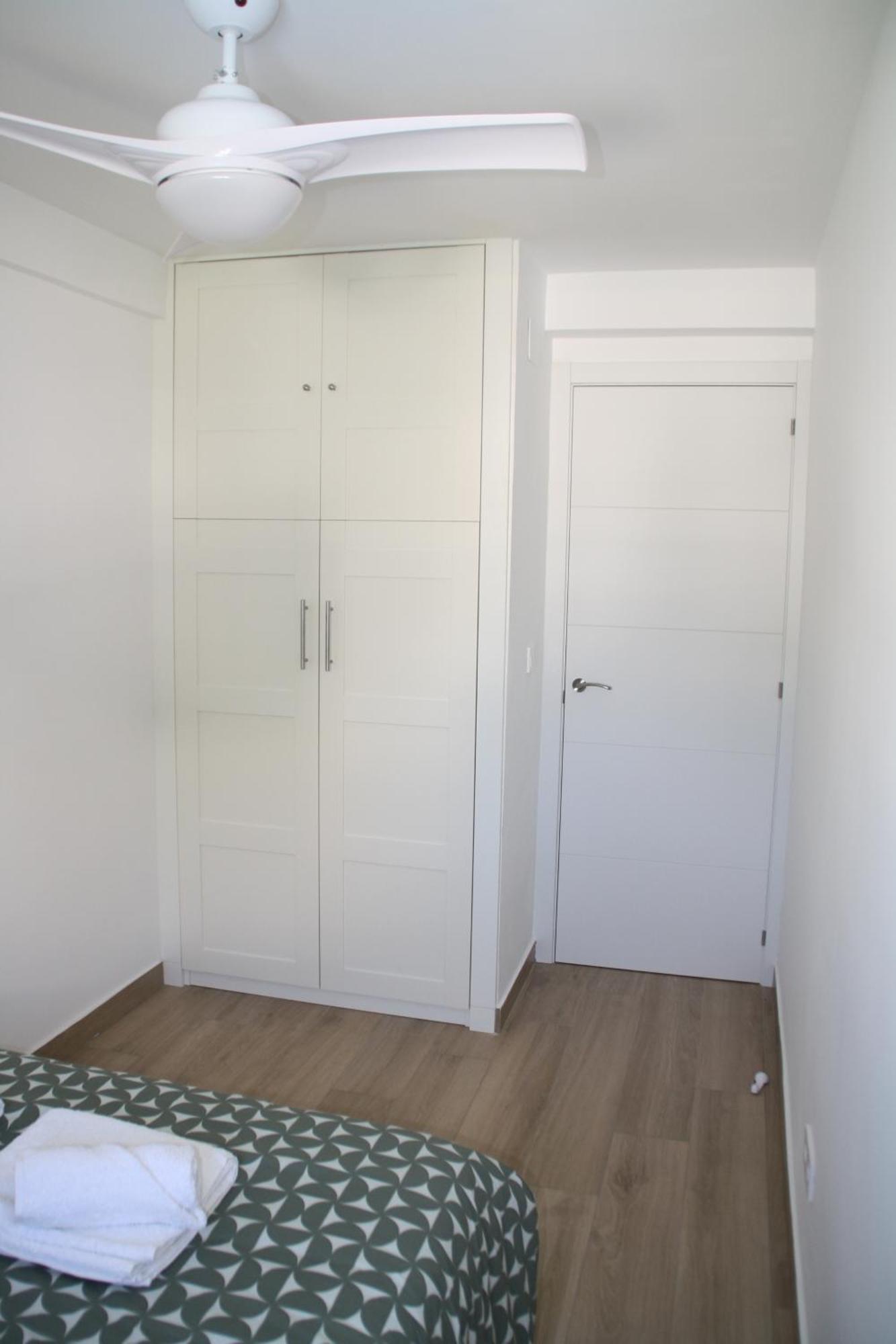 Meraki Apartment 3Bdr เบนัลมาเดนา ภายนอก รูปภาพ
