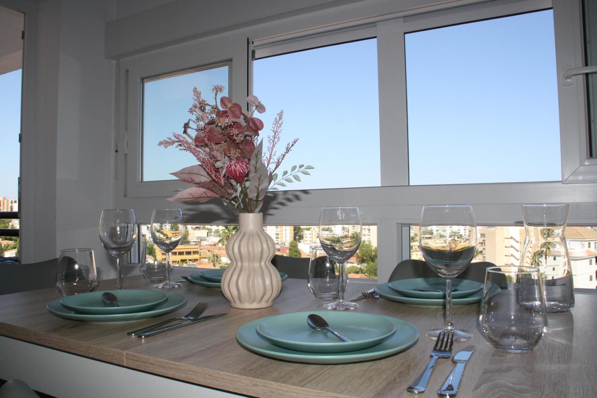 Meraki Apartment 3Bdr เบนัลมาเดนา ภายนอก รูปภาพ