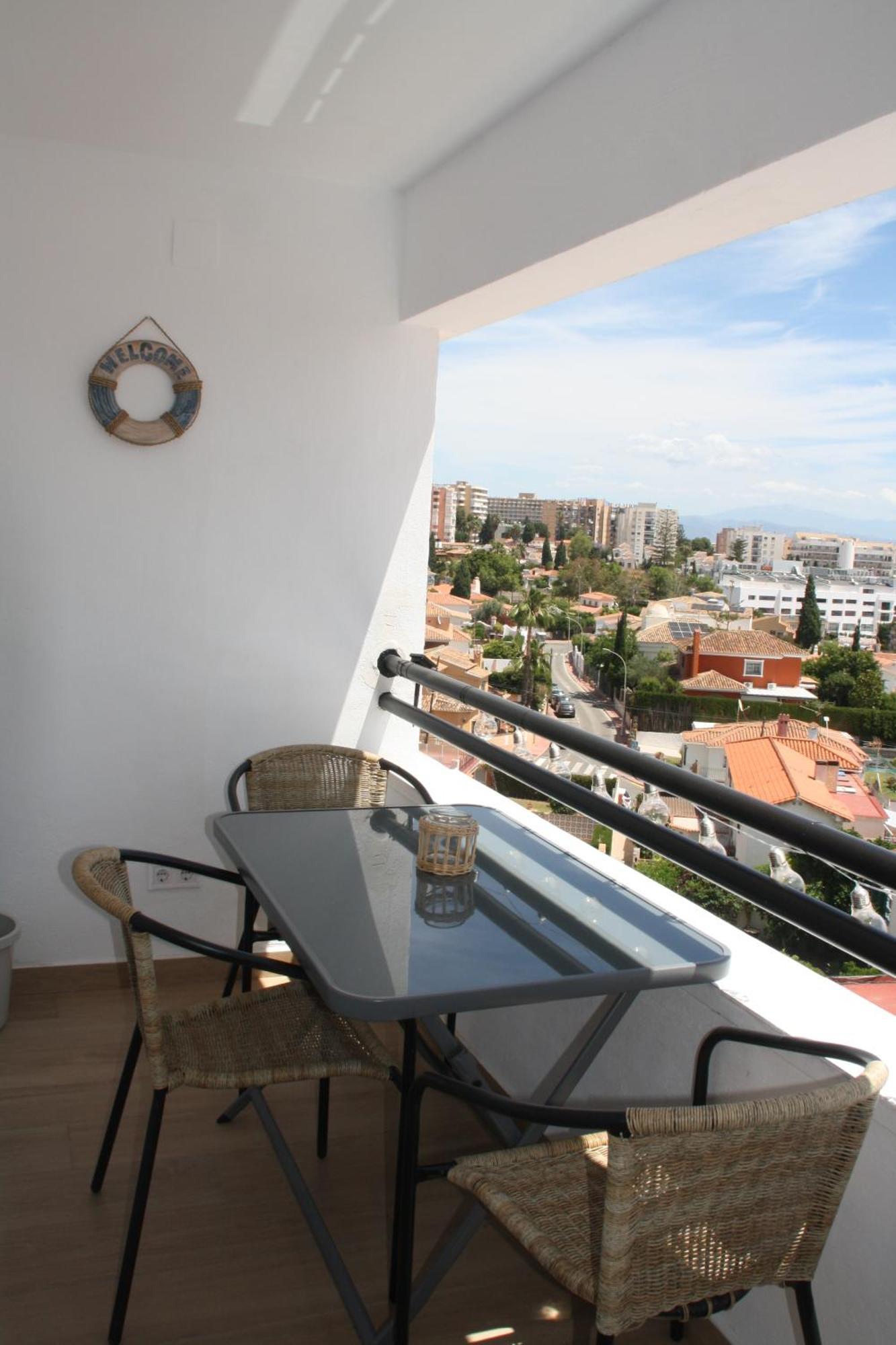 Meraki Apartment 3Bdr เบนัลมาเดนา ภายนอก รูปภาพ